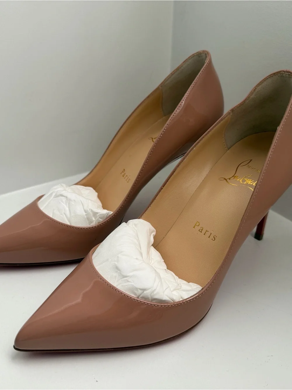 Christian Louboutin Nude Patent Pointed-Toe Pumps - Picture 2 of 9